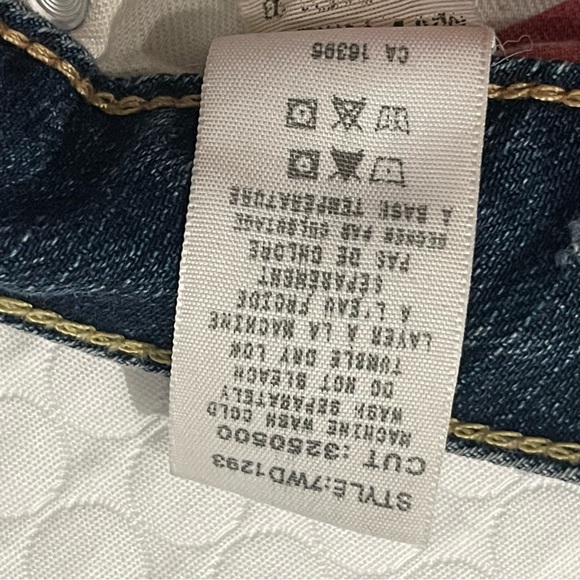Lucky Jeans. Sz 4/27. Low rise straight-leg cut. Excellent condition. - Picture 12 of 13